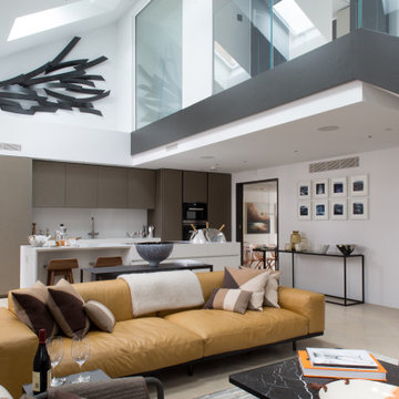 Contemporary Apartment Central London