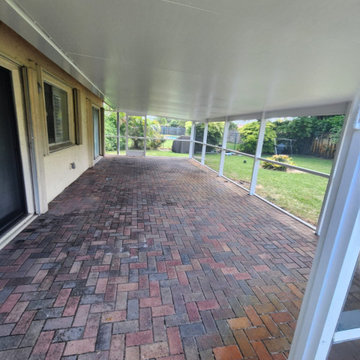 Exterior Aluminum Screen Room and Roof System