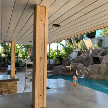 Built In BBQ and Patio Cover