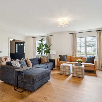 Anza 7" | Silvan Resilient Hardwood Collection Transitional Customer Space | OH