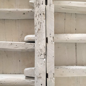 Dettaglio soffitto con travi a vista