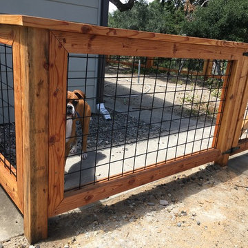 The Burkard Hog Panel Modern style fence in Arroyo Grande