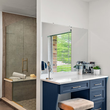 Starmark Bridgeport Kitchen & Primary Bath in White & Blueberry