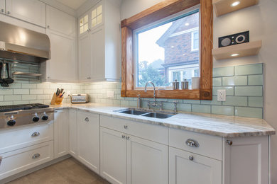 Example of a country kitchen design in Toronto