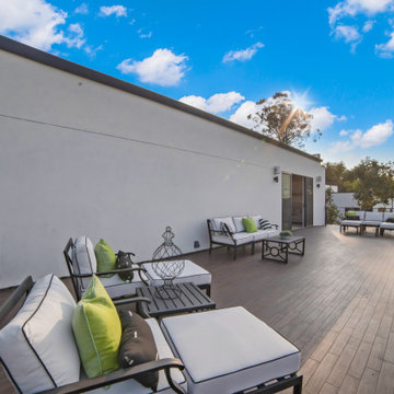 4 Aron Court