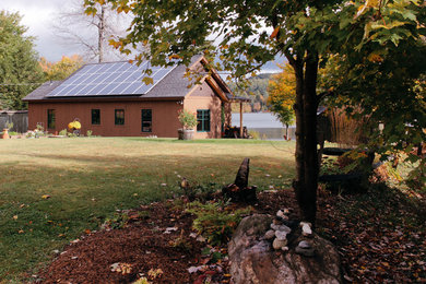 Home design - contemporary home design idea in Boston