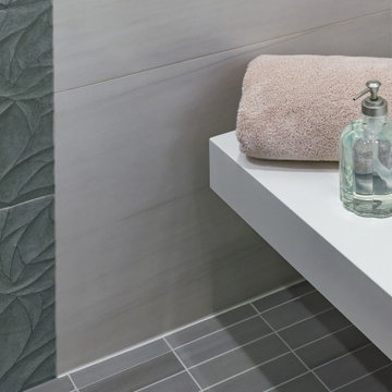 Chic High-Rise Primary Bathroom Makeover