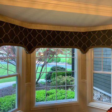 Elegant valance