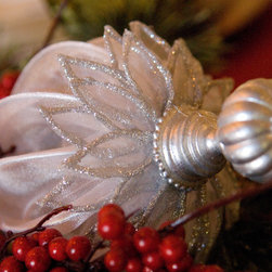 Interiors - Holiday Accents And Figurines