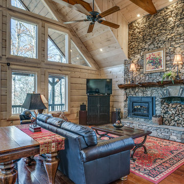 High End Rustic Home with Room for Horses in Murphy, North Carolina