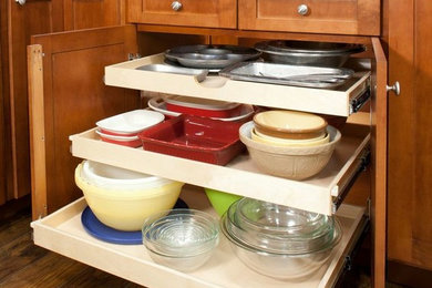 Elegant kitchen photo in Columbus