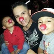 Nick Hernandezs foto