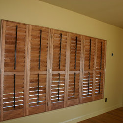 Black Tilt Bar - Interior Shutters