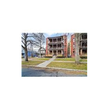570 Laurel