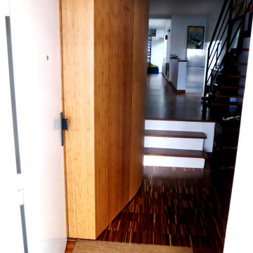 Vestiaire, meuble à chaussures et cabinet de curiosité CURVE WOOD &STEEL