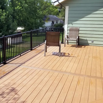Timbertech Deck with Custom Bench