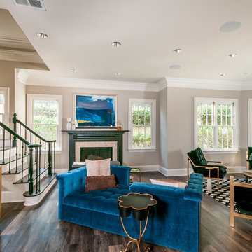 Beautiful Terrace Level Living
