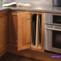 Passport Base Single Door with Tray Divider - Pantry And Cabinet Organizers