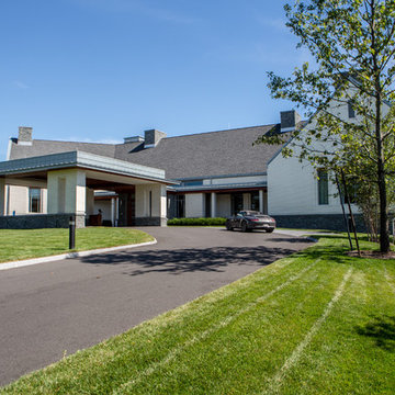 Combining Brick & Natural Stone: Country Club
