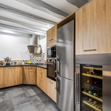 Projet de rénovation de cuisine dans maison rustique