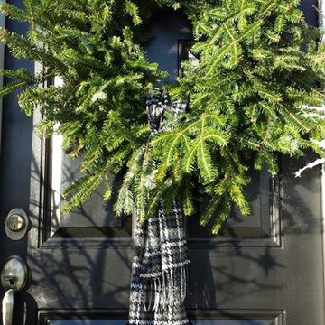 OUTDOOR HOLIDAY ENTRY - WINTER