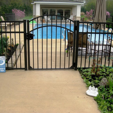 Aluminum Pool Fence with Arched Walk Gate
