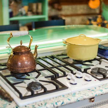 Sustainable Mastery: Designing a Kitchen with Reclaimed Treasures