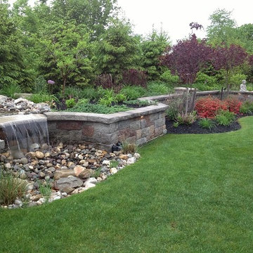 Retaining Wall with Water Feature