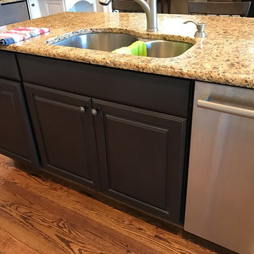 Kitchen with Pinstripe Glaze & Contrasting Island