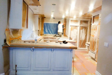 Home design - coastal home design idea in Orange County