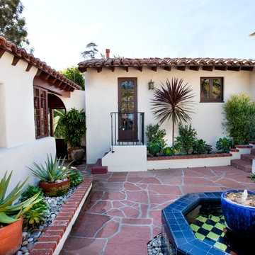 N. Mission Hills