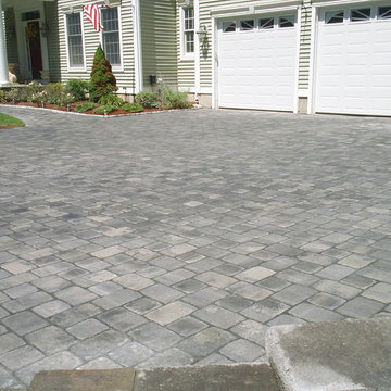 Glastonbury Paver Driveway