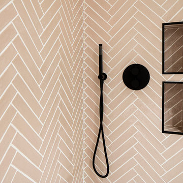 Shower detail