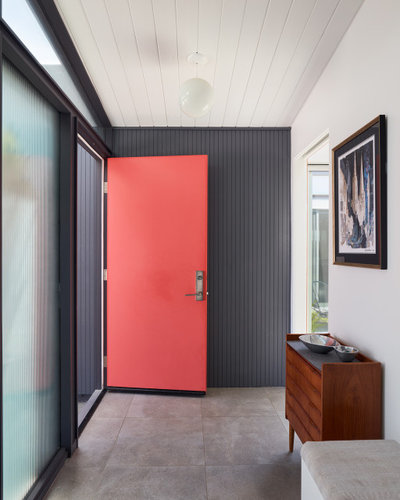 Midcentury Entry by Klopf Architecture