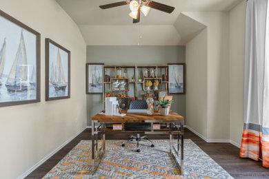 Mountain style home office photo in Austin