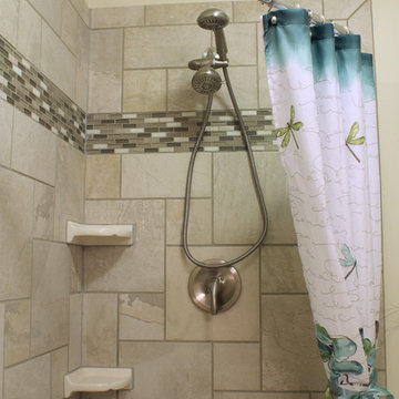 Chesley Knoll - Apartment Bathroom