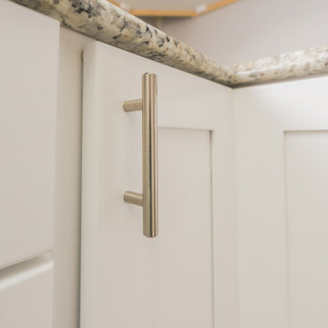 UT White Shaker Kitchen Cabinets