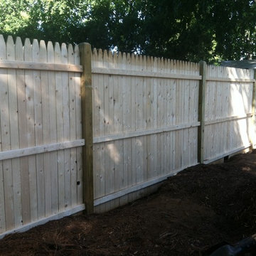 Plainville | Signature Stockade Fence Design