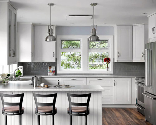 Best Transitional Kitchen with a Peninsula Design Ideas ...