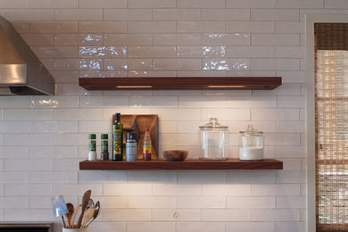 Inspiration for a contemporary kitchen remodel in Austin