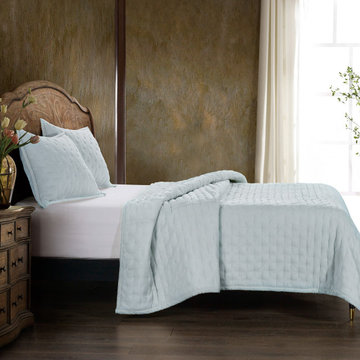 Stella Faux Silk Velvet Quilt