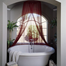 clawfoot tub