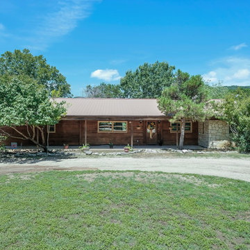 228 Chisholm Trail Pipe Creek, TX 78063