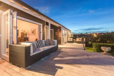 Example of a classic home design design in Auckland