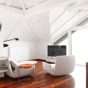 Gallery Wall Clocks
