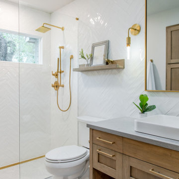 Modern Farmhouse Guest Bathroom