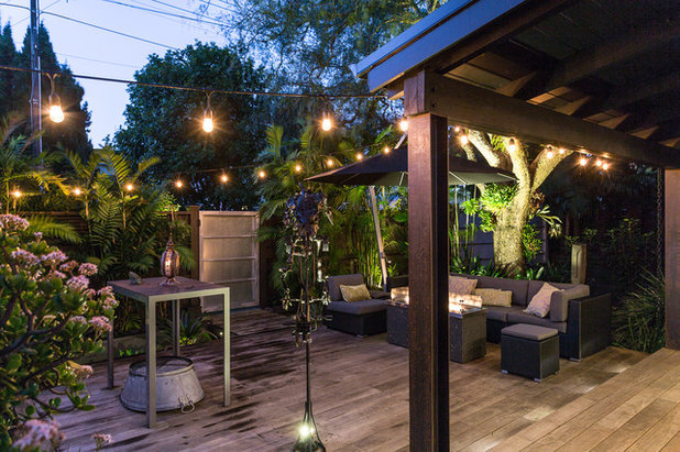 Industrial Patio by Broswick Builders Ltd