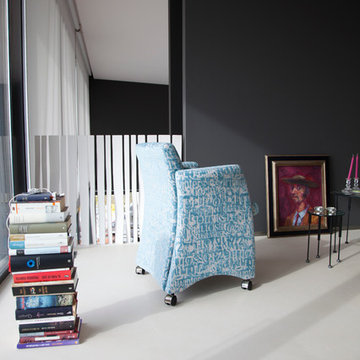 Tomy Modern Chair by Famaliving California