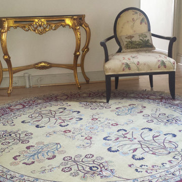 Gorgeous Round Handmade Persian Oriental Rugs