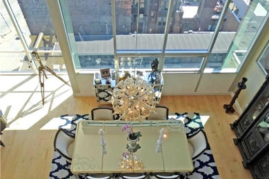 Example of a transitional home design design in Cleveland